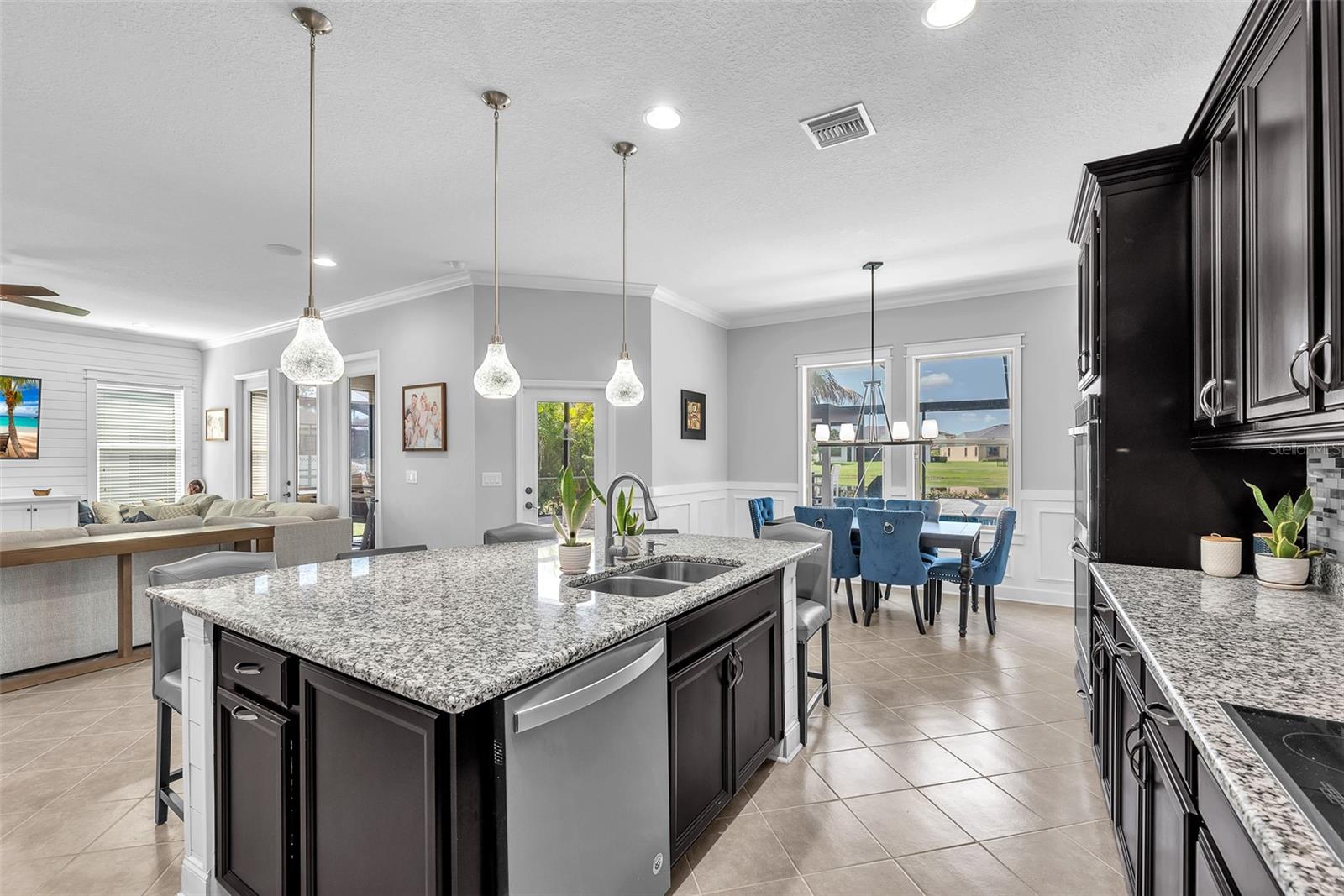 Listing photo id 16 for 11831 Cross Vine Drive