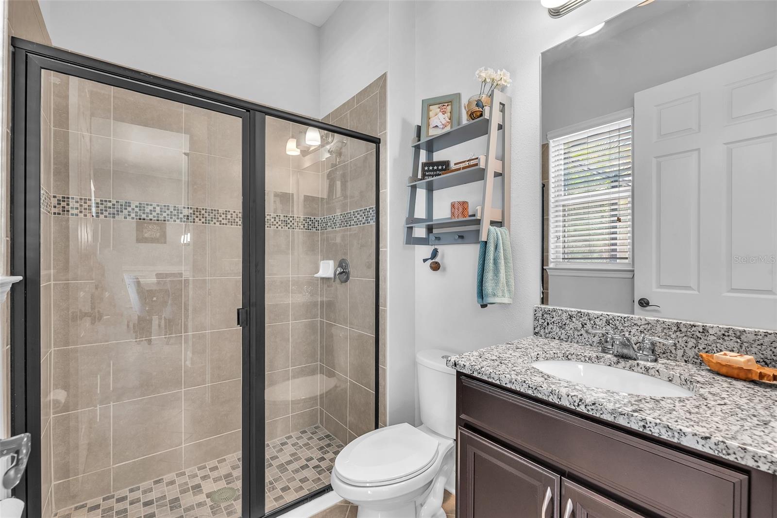 Listing photo id 17 for 11831 Cross Vine Drive