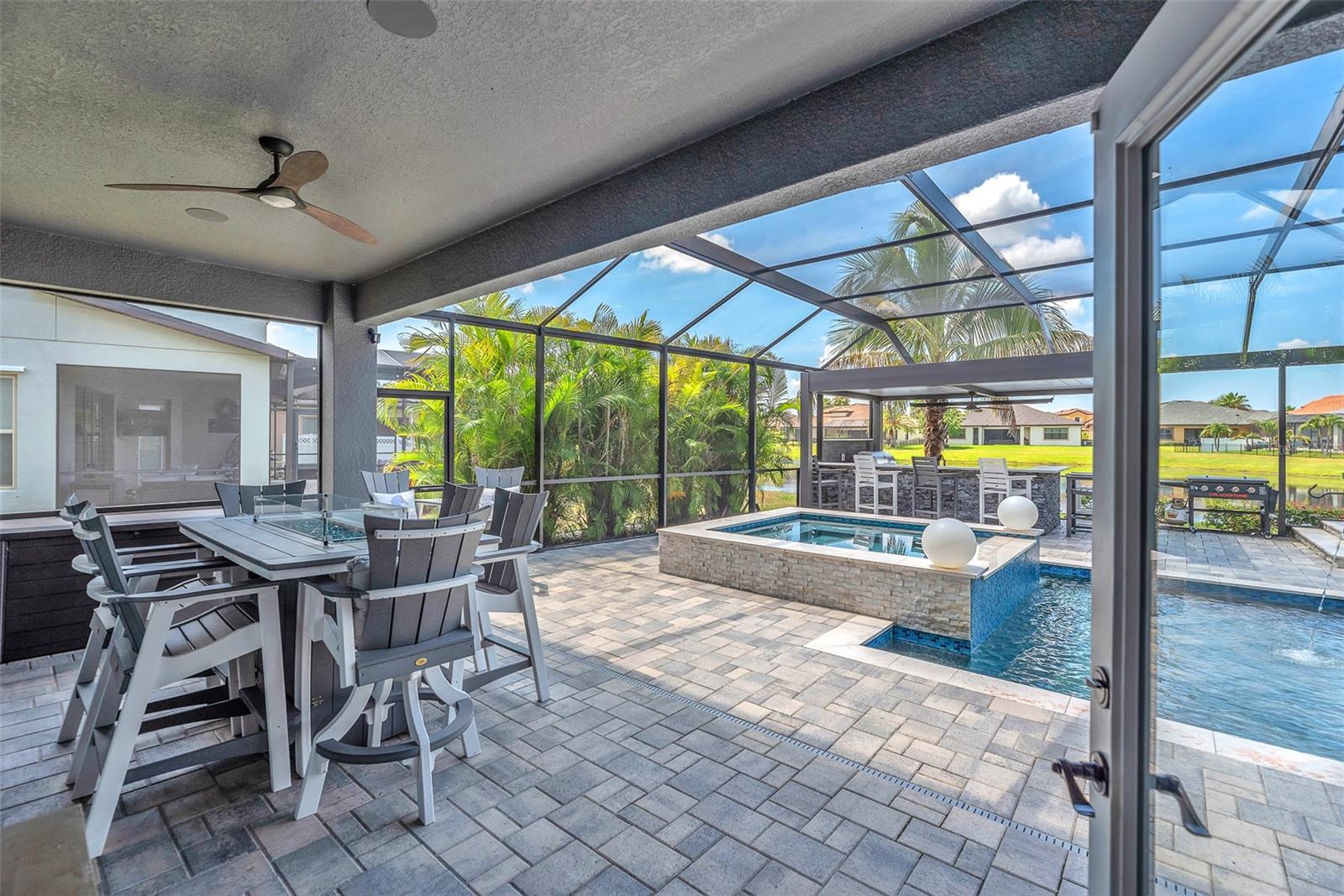 Listing photo id 48 for 11831 Cross Vine Drive