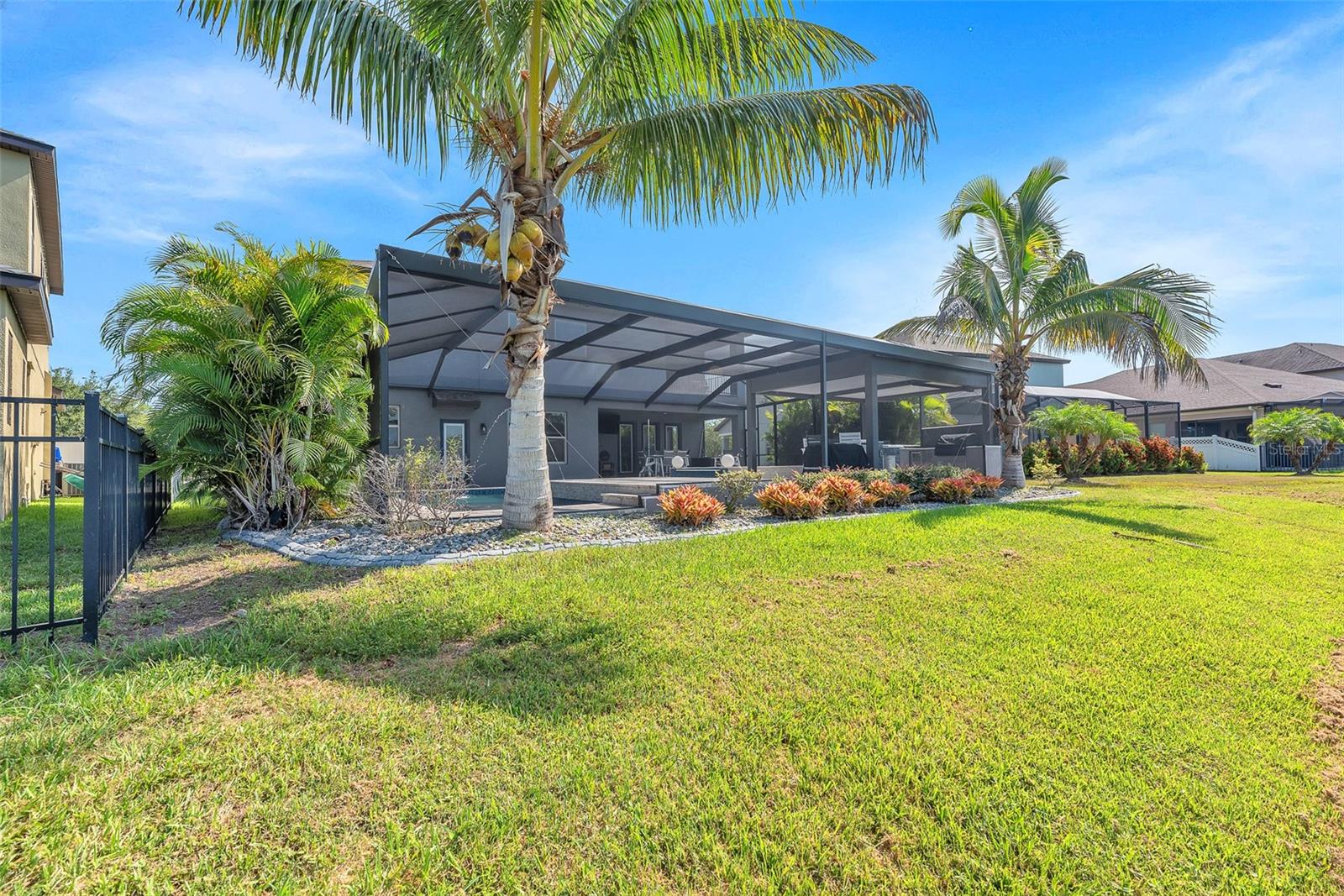 Listing photo id 50 for 11831 Cross Vine Drive