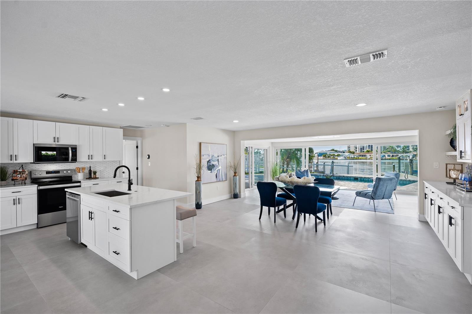 Listing photo id 9 for 24 Marina Terrace
