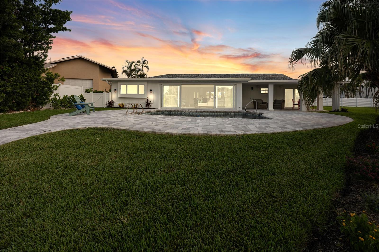 Listing photo id 16 for 24 Marina Terrace