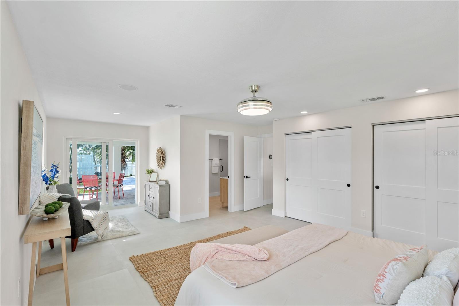 Listing photo id 21 for 24 Marina Terrace