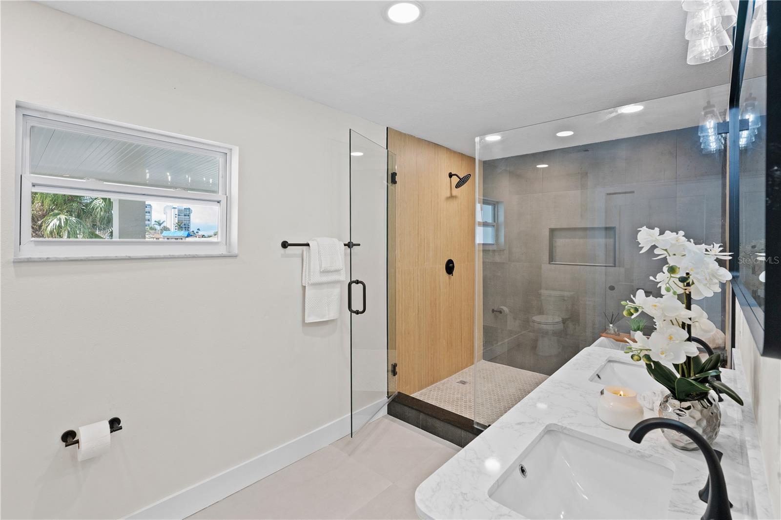 Listing photo id 24 for 24 Marina Terrace