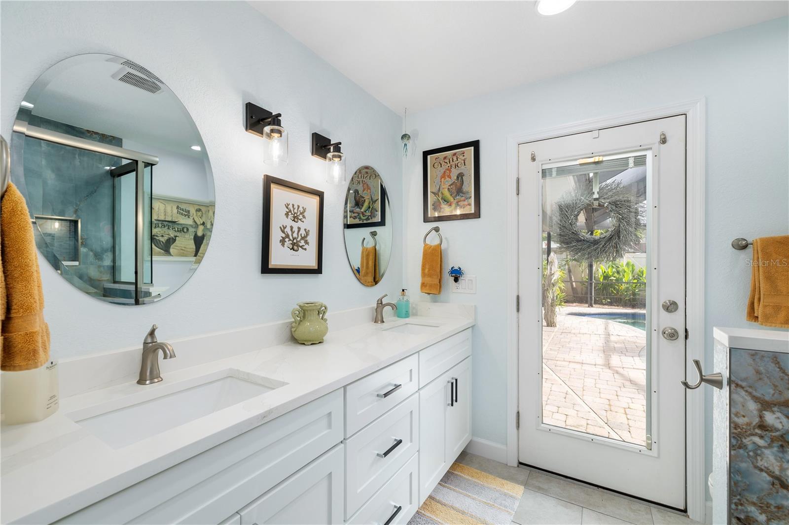 Listing photo id 15 for 8787 Glen Lakes Boulevard N