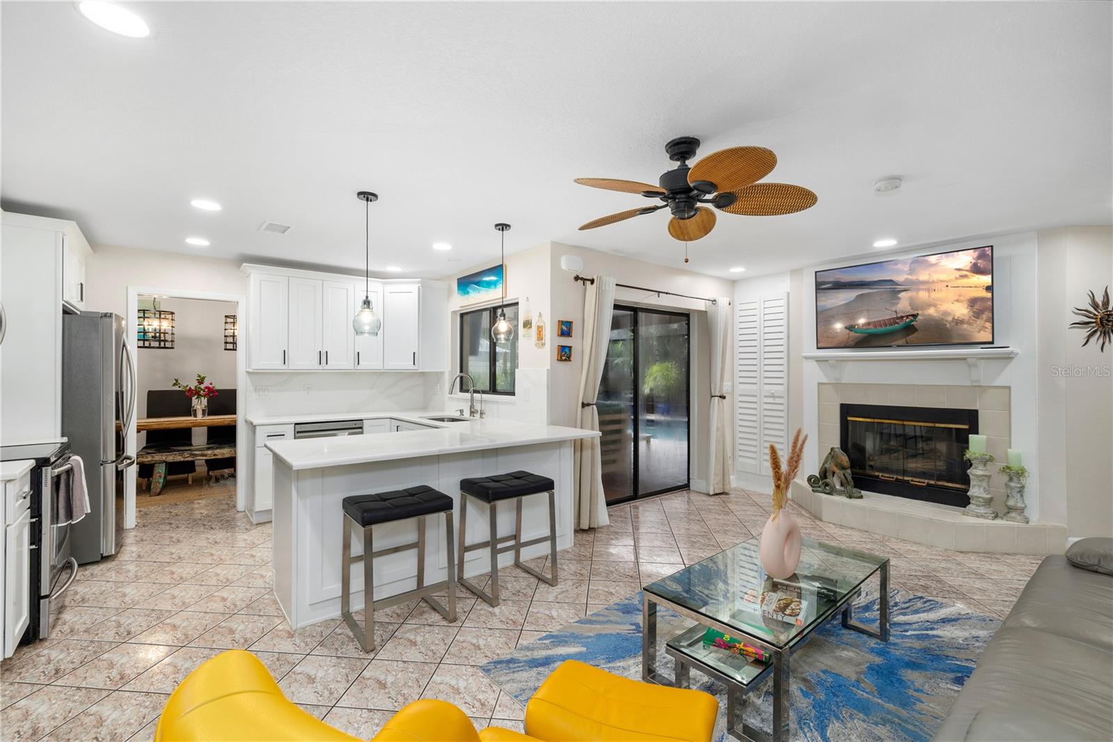 Listing photo id 6 for 8787 Glen Lakes Boulevard N