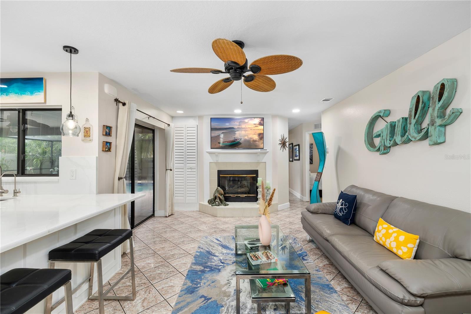Listing photo id 7 for 8787 Glen Lakes Boulevard N