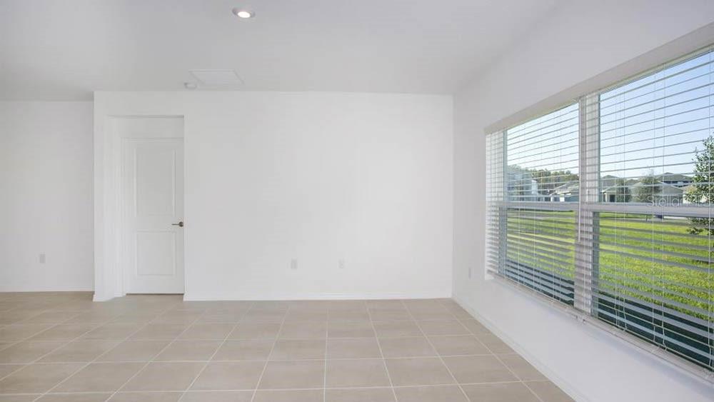 Image 13 of 28 For 2091 Babbling Brook Boulevard