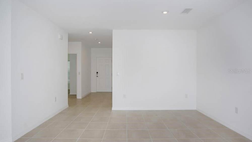 Image 14 of 28 For 2091 Babbling Brook Boulevard