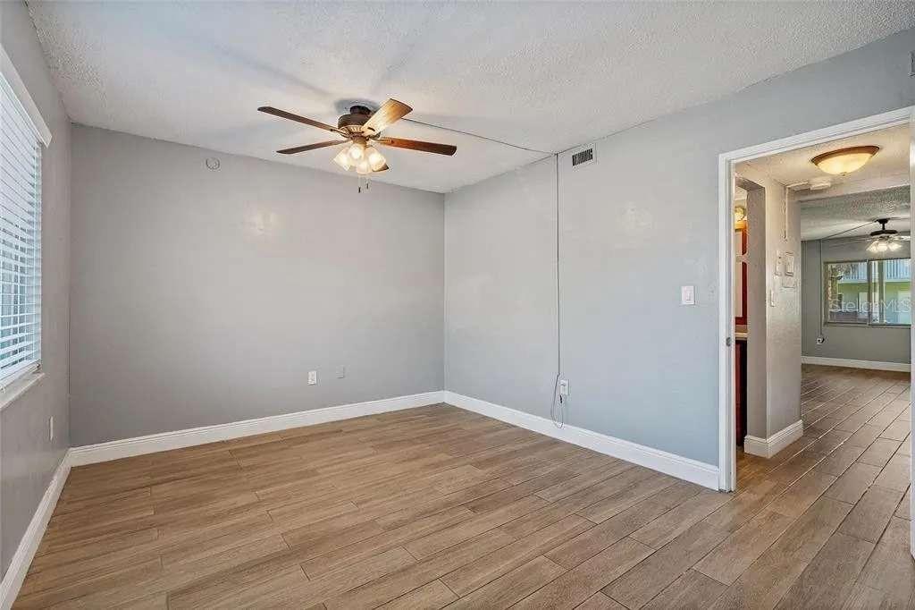 Image 21 of 24 For 379 47th Avenue N 103