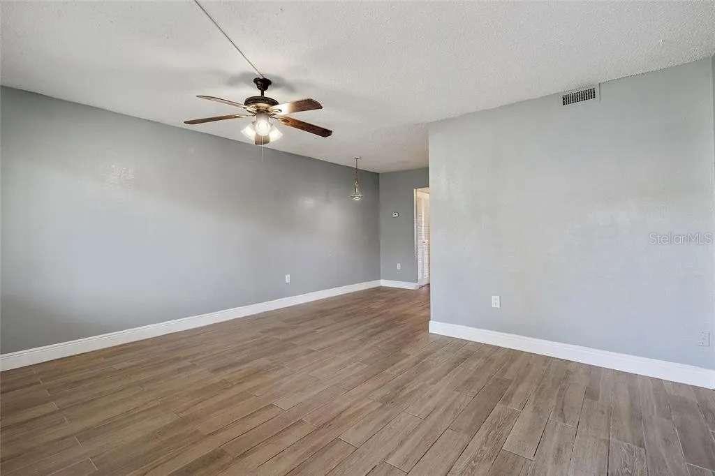 Image 8 of 24 For 379 47th Avenue N 103