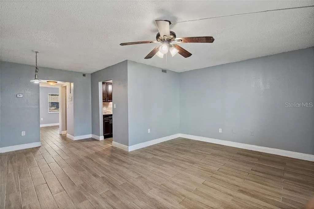 Image 9 of 24 For 379 47th Avenue N 103