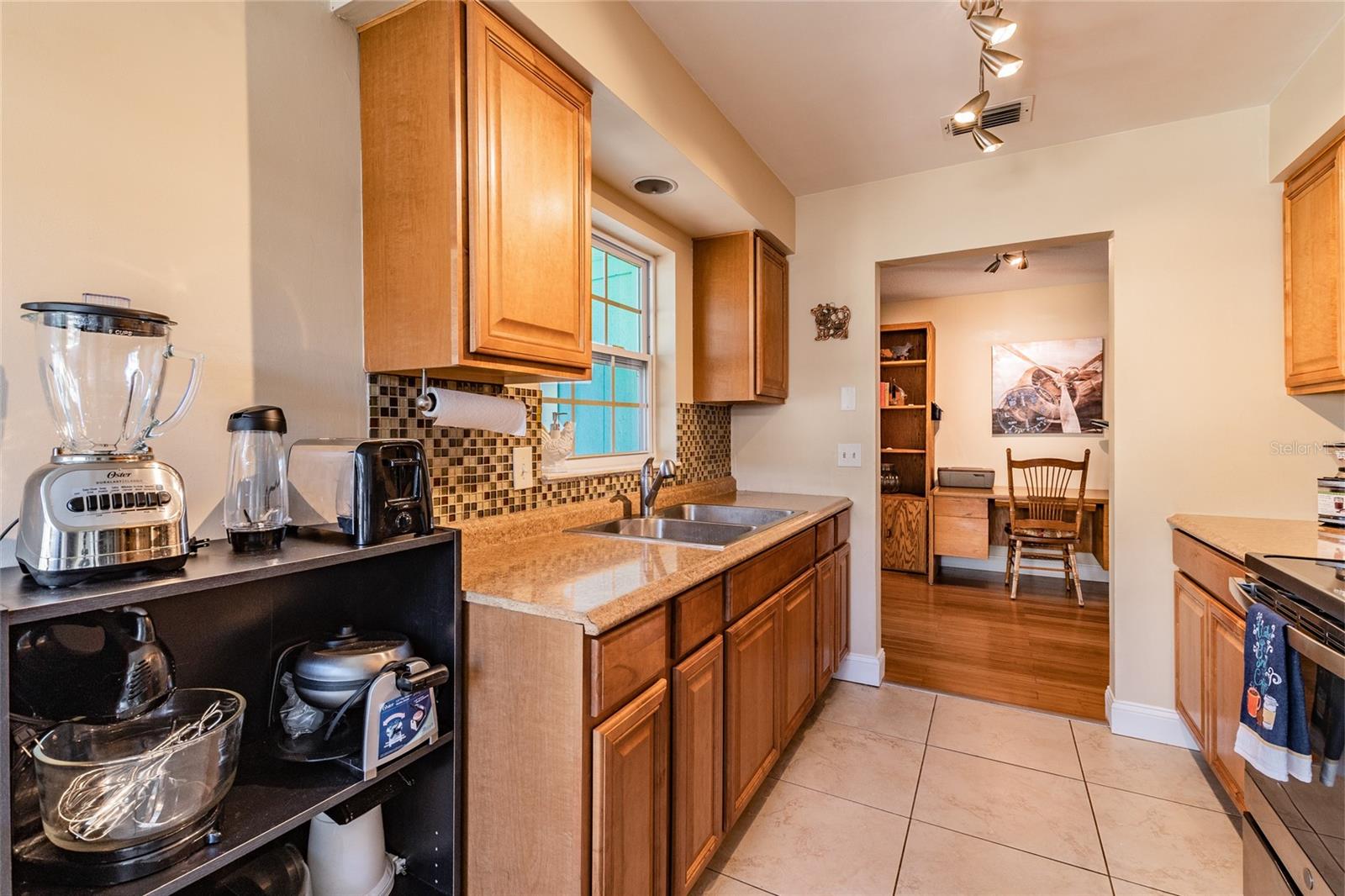 Image 13 of 34 For 2718 Keene Park Drive