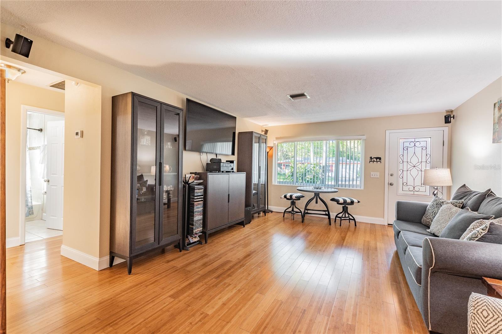 Image 6 of 34 For 2718 Keene Park Drive
