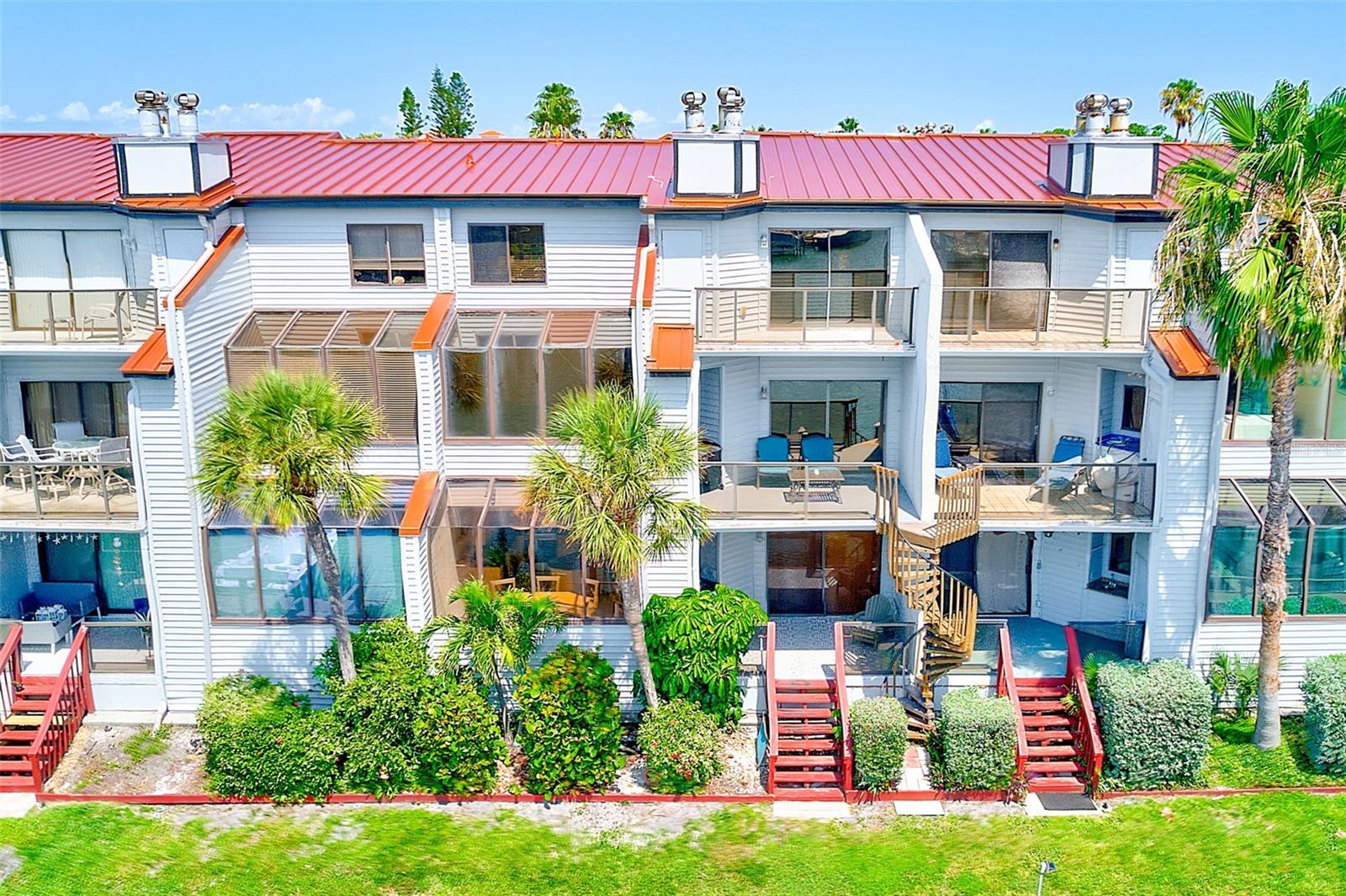 Image 36 of 38 For 557 Pinellas Bayway S 303