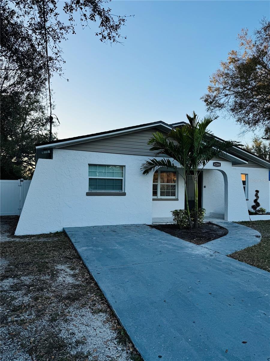 Image 3 of 21 For 4208 Hubert Avenue