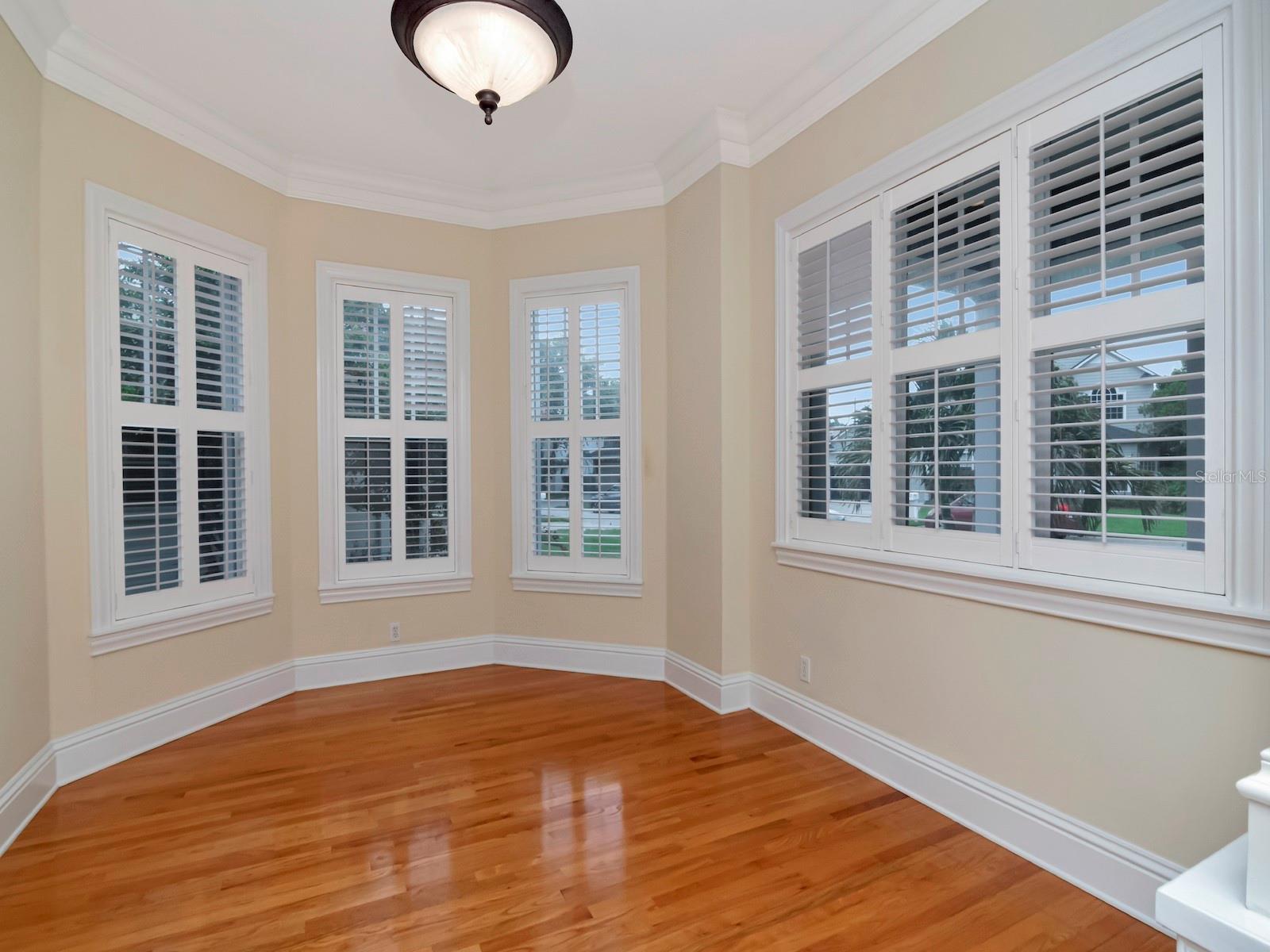 Image 8 of 43 For 3609 Waverly Place