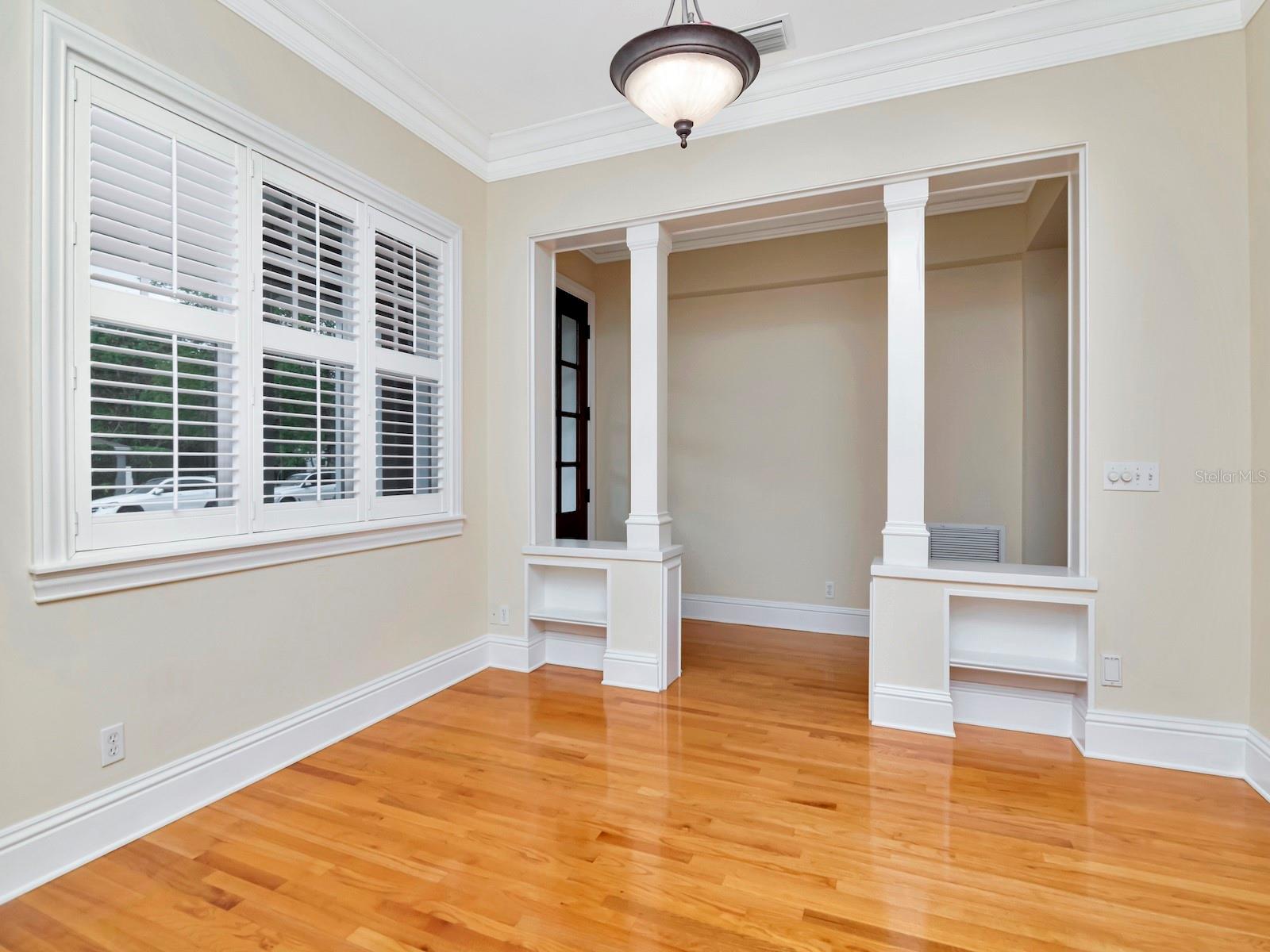 Image 9 of 43 For 3609 Waverly Place
