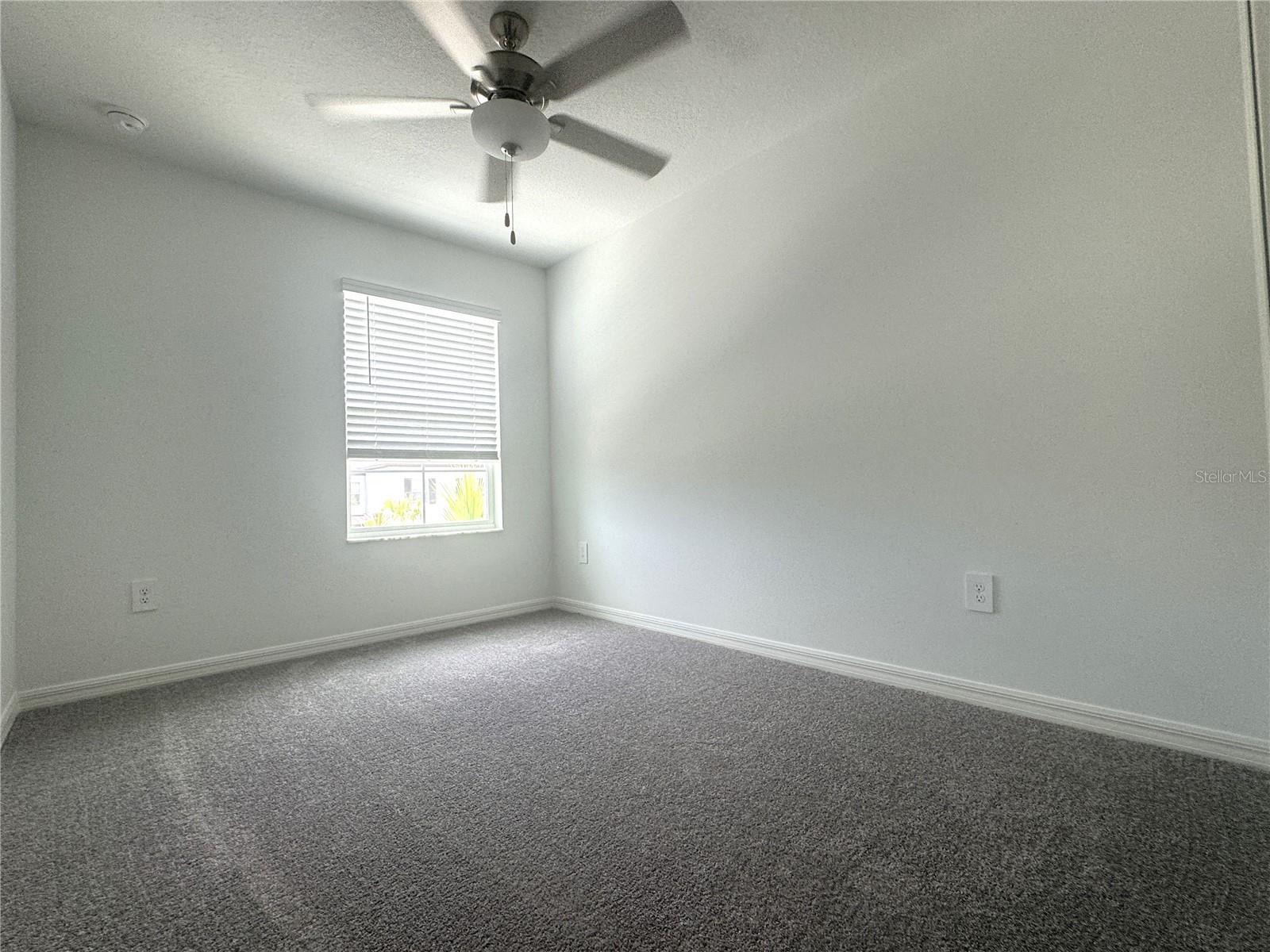 Listing photo id 21 for 6160 Shiner Street