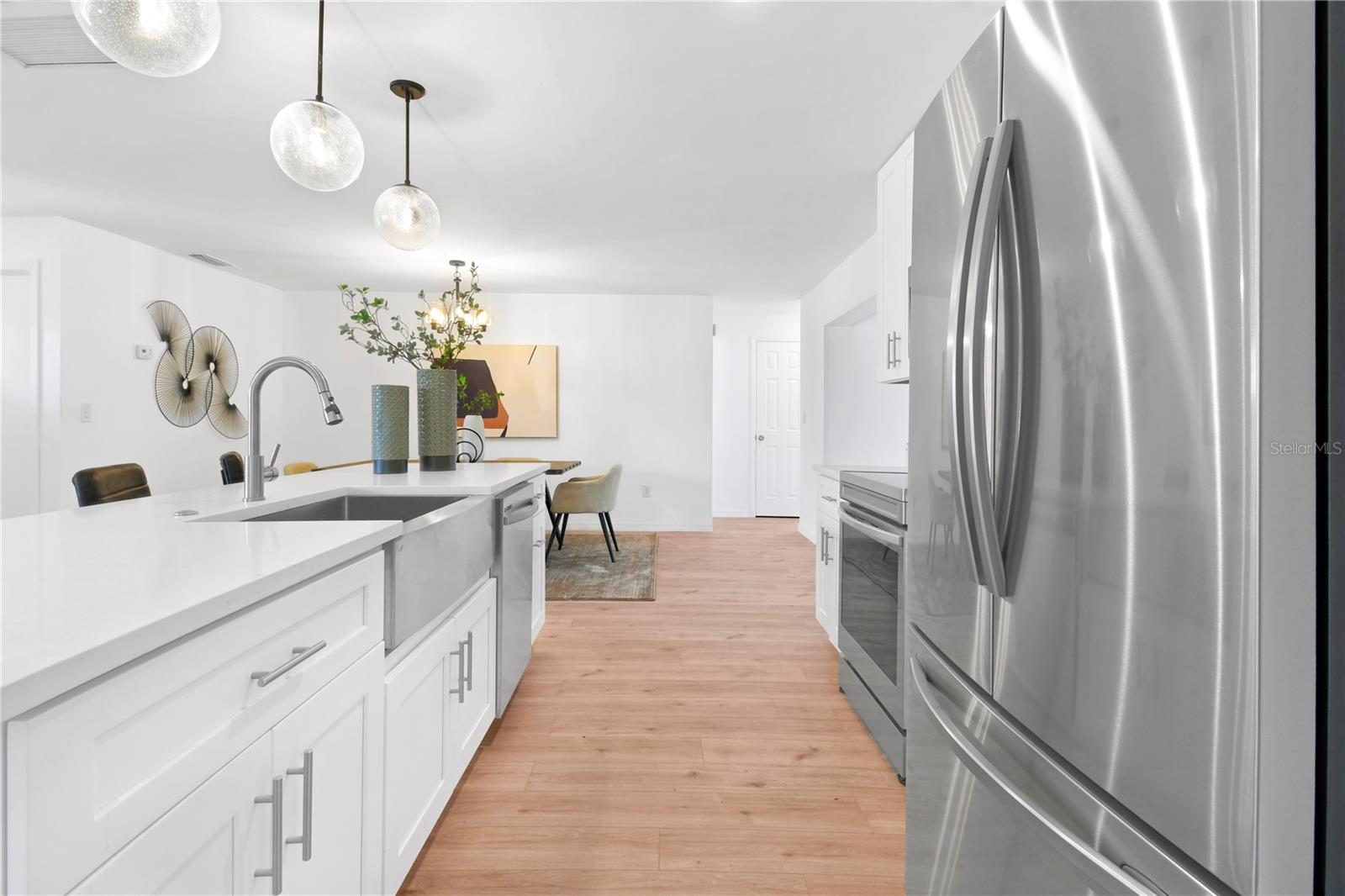 Listing photo id 8 for 13344 Sorrento Drive