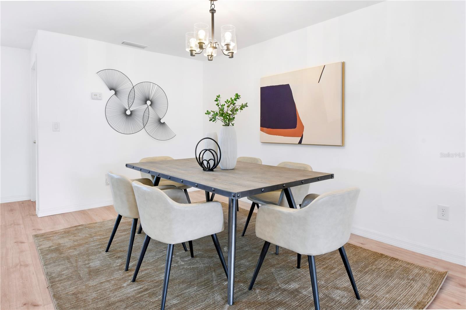 Listing photo id 11 for 13344 Sorrento Drive