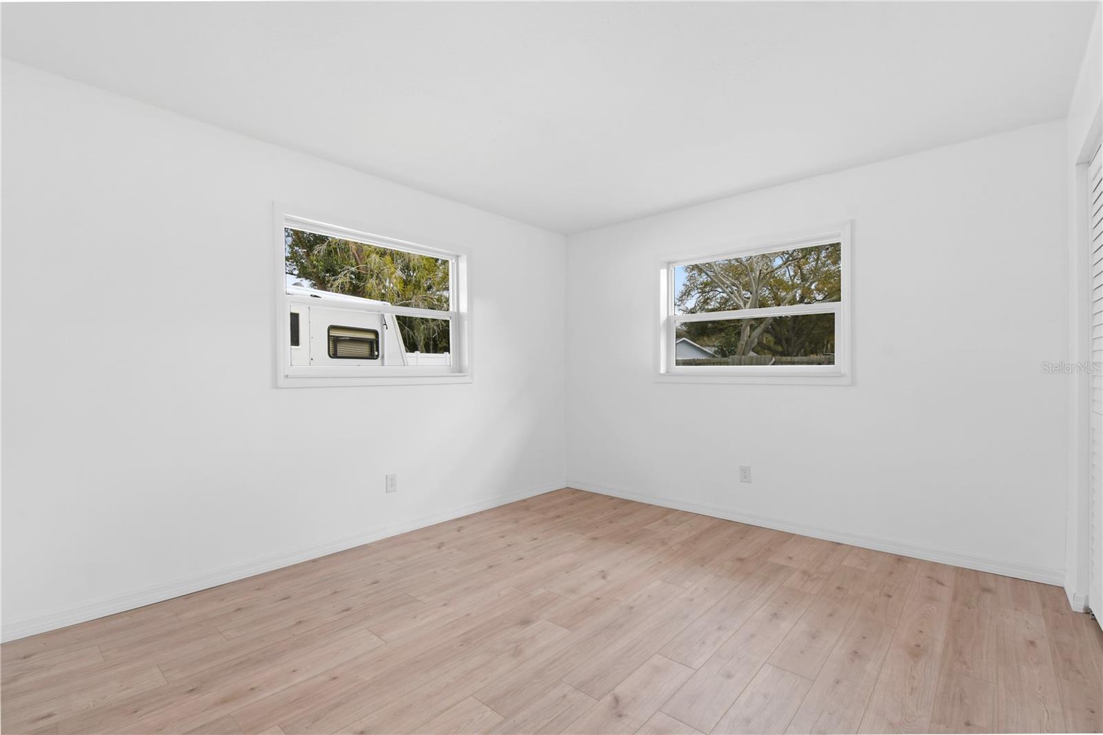Listing photo id 26 for 13344 Sorrento Drive