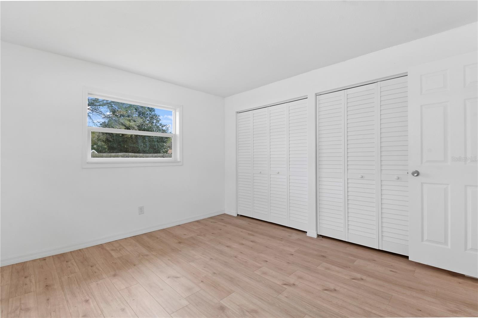 Listing photo id 27 for 13344 Sorrento Drive