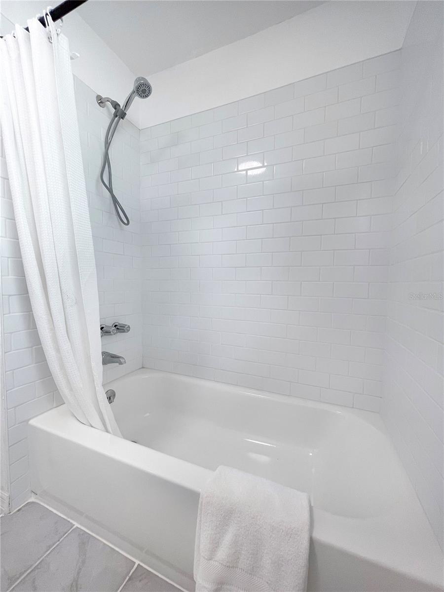 Listing photo id 33 for 13344 Sorrento Drive
