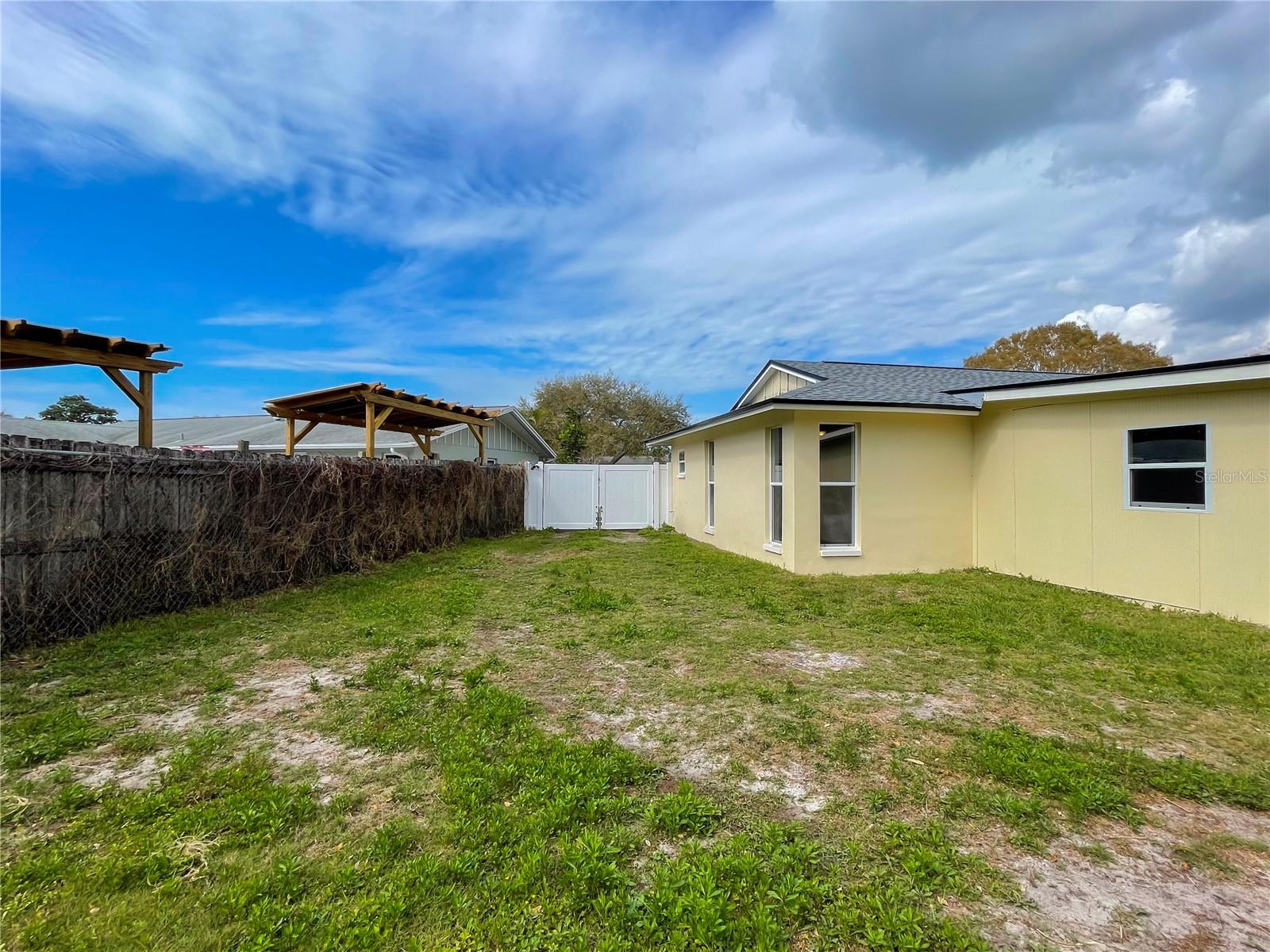 Listing photo id 35 for 13344 Sorrento Drive