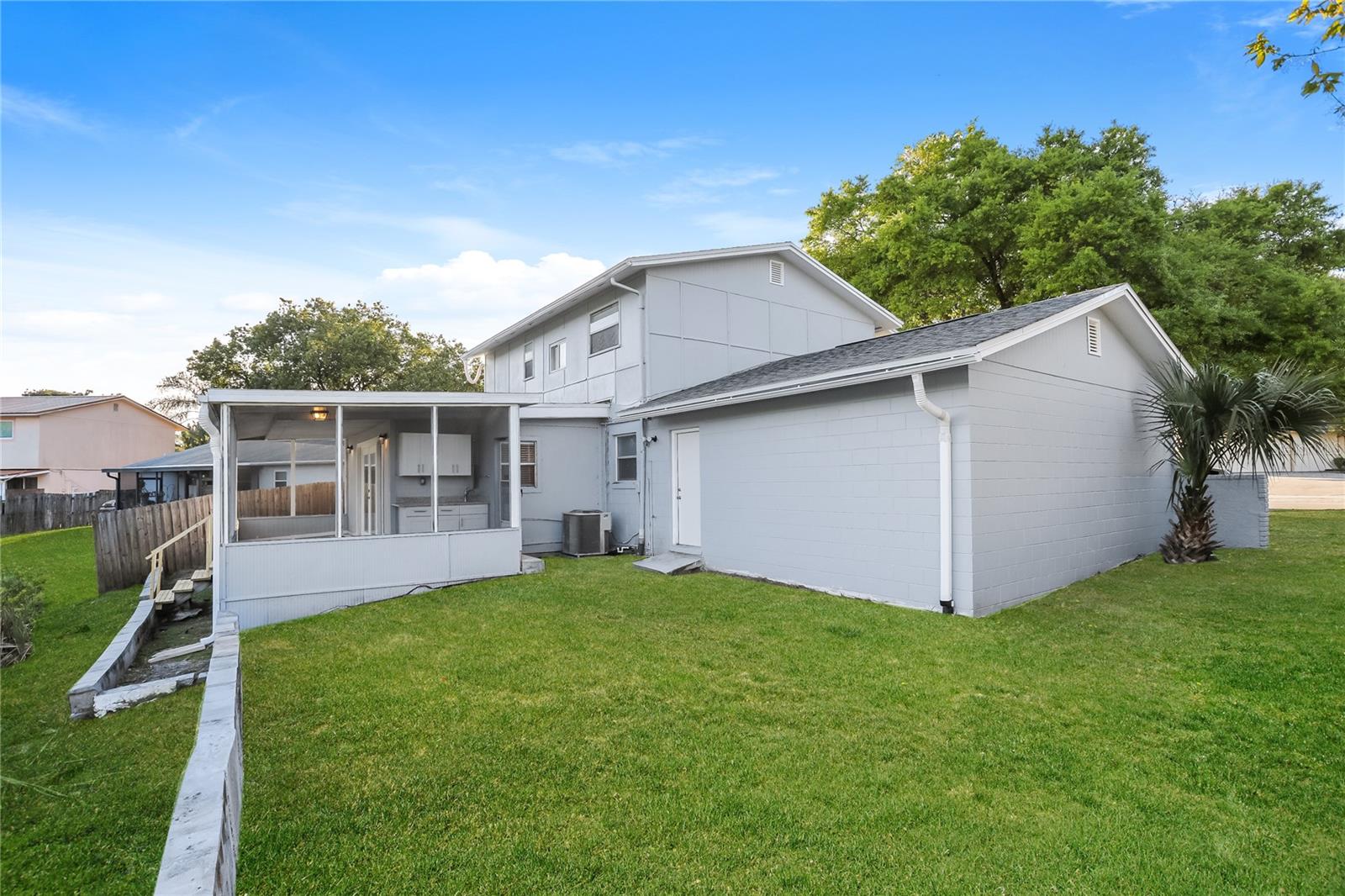Image 16 of 17 For 392 Crystal Avenue
