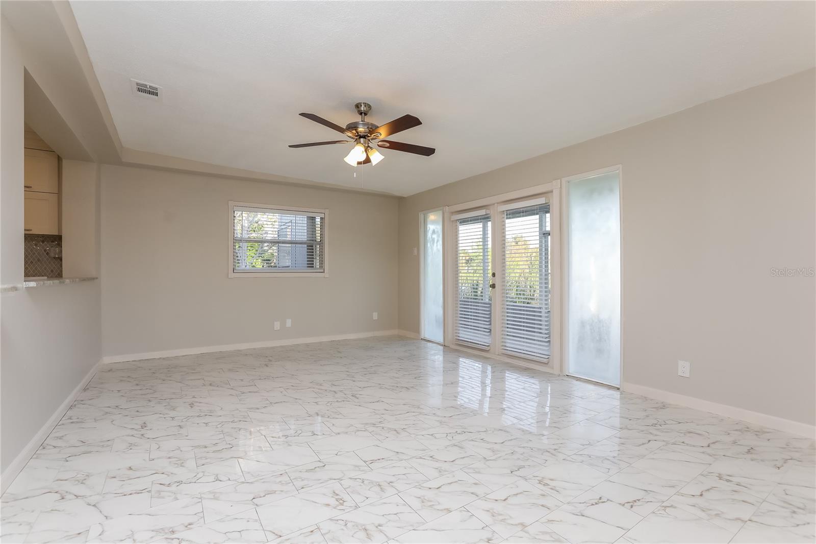 Image 8 of 17 For 392 Crystal Avenue