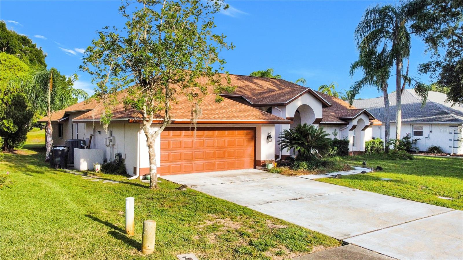 Listing photo id 0 for 4535 Bardsdale Drive