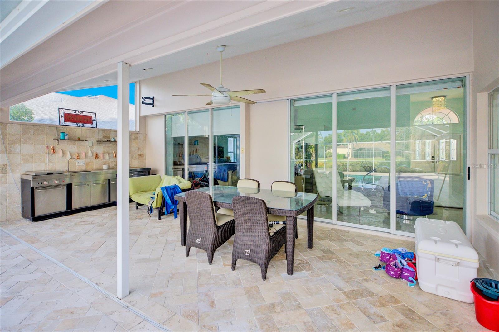 Listing photo id 39 for 4535 Bardsdale Drive