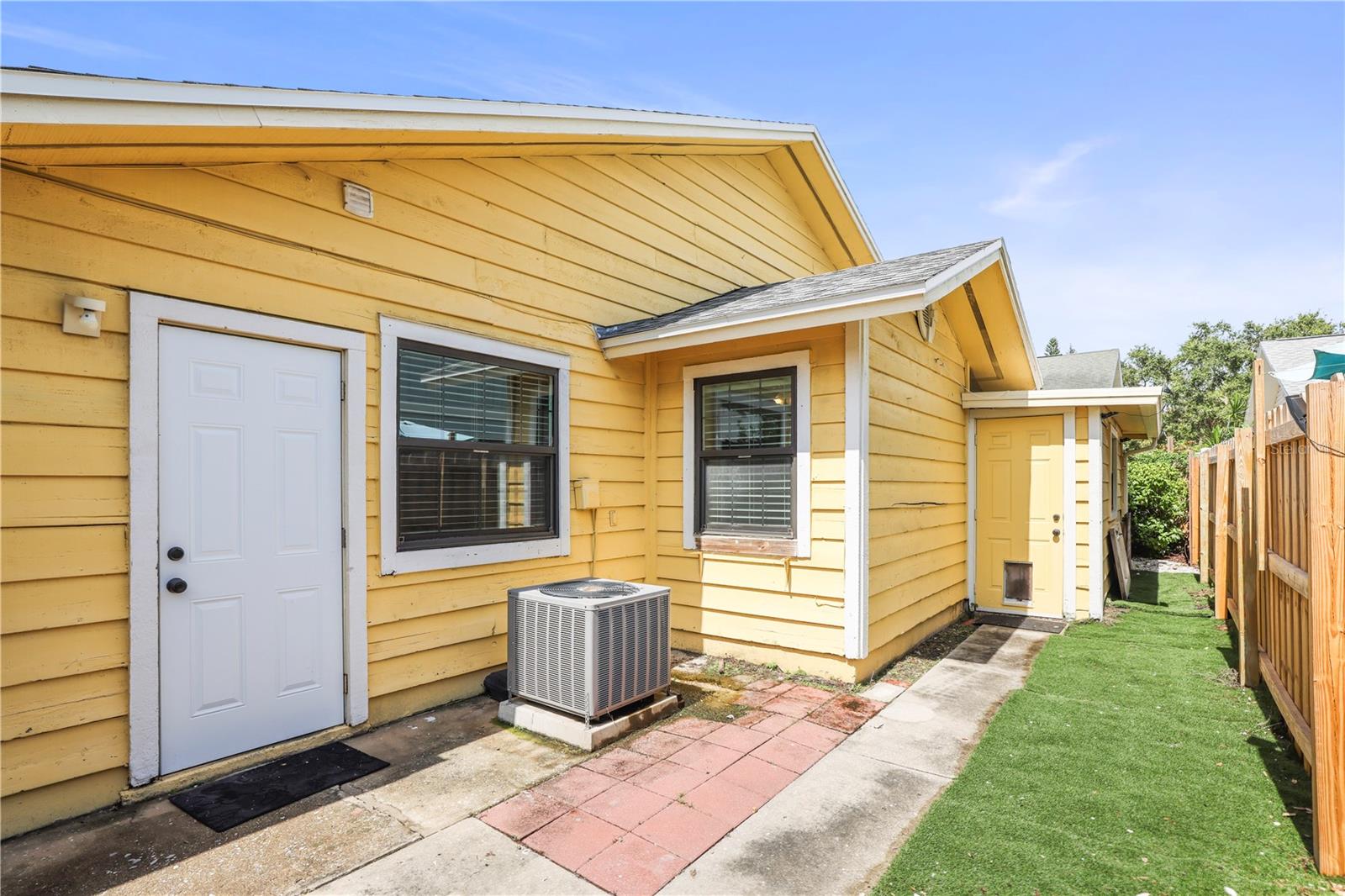 Image 21 of 26 For 1789 Pinecone Way