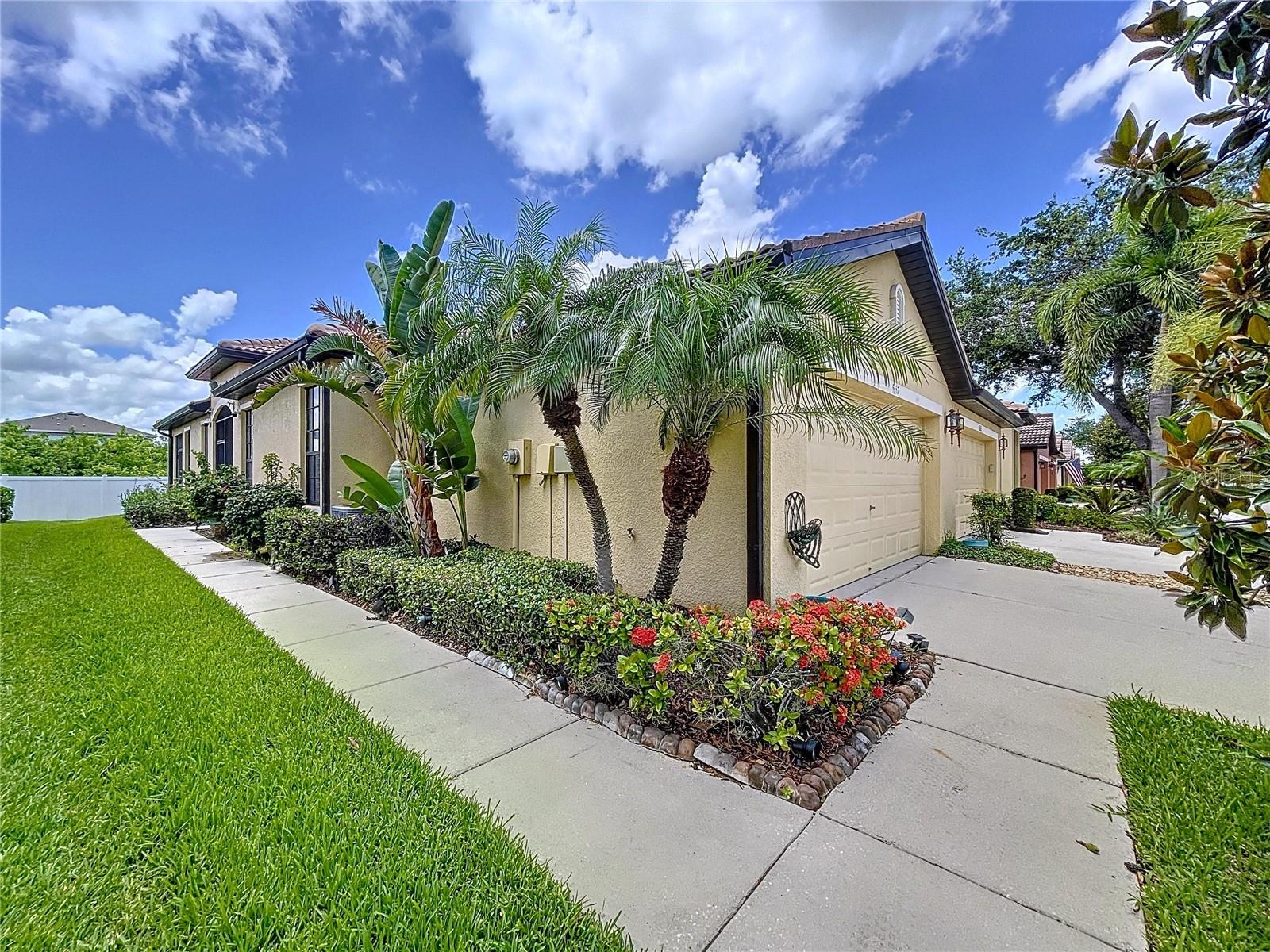 Image 10 of 49 For 5657 Sunset Falls Dr