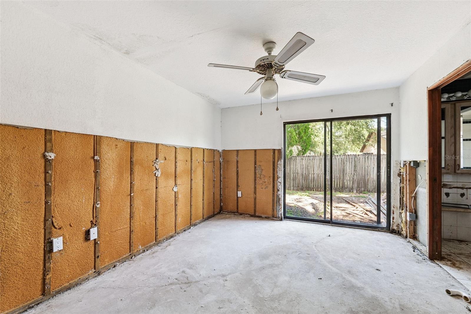 Image 10 of 24 For 4935 Petunia Court