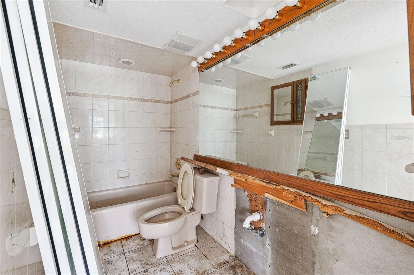 Image 11 of 24 For 4935 Petunia Court