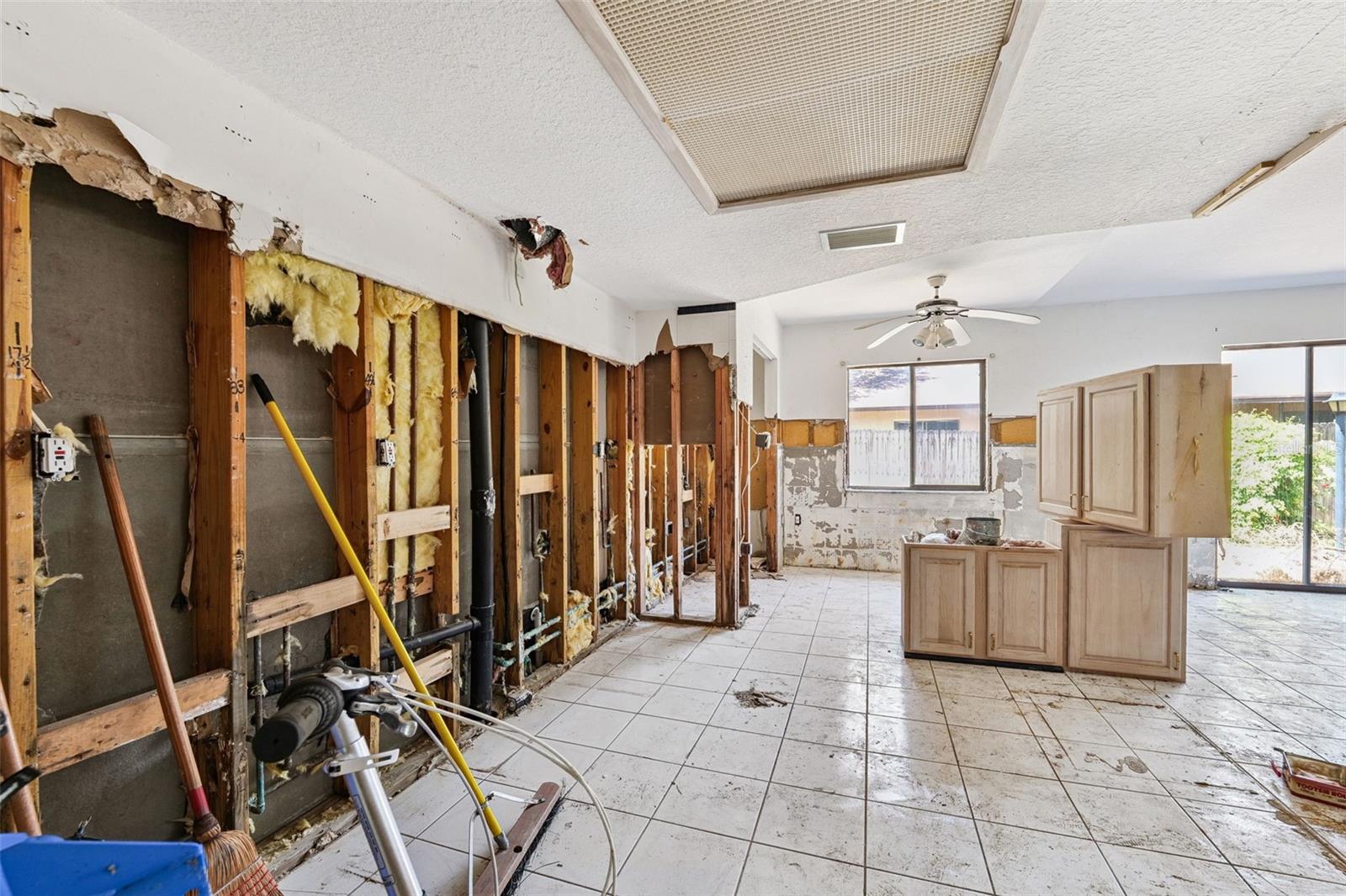 Image 8 of 24 For 4935 Petunia Court