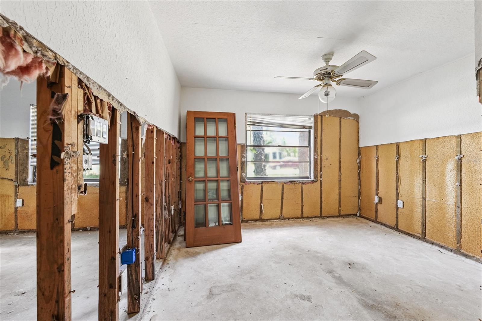 Image 9 of 24 For 4935 Petunia Court