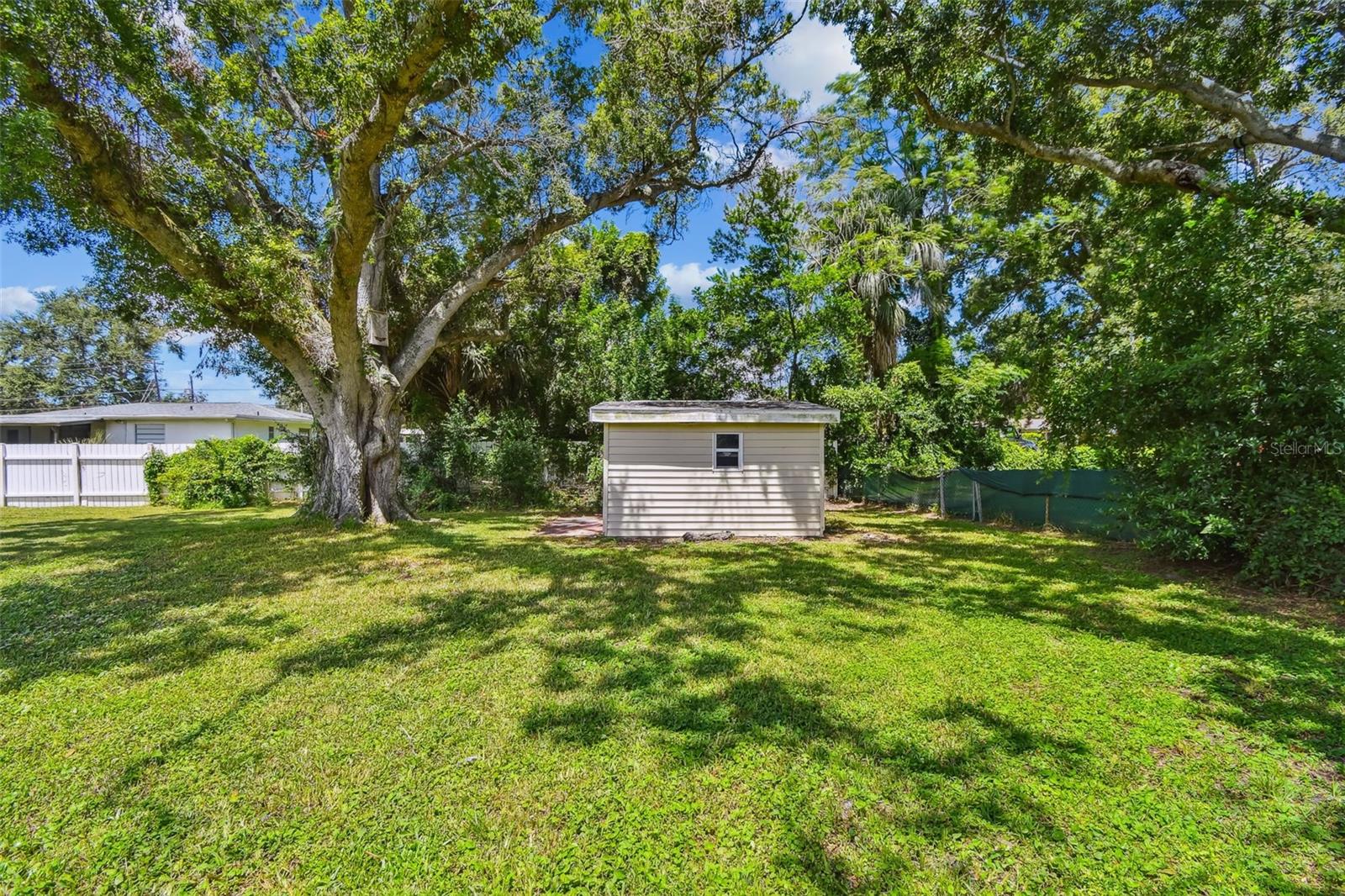 Image 48 of 54 For 1700 Eaton Drive Ne