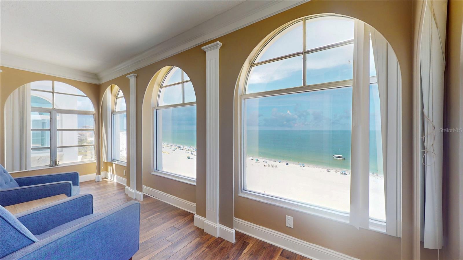 Listing photo id 12 for 4950 Gulf Boulevard 1006