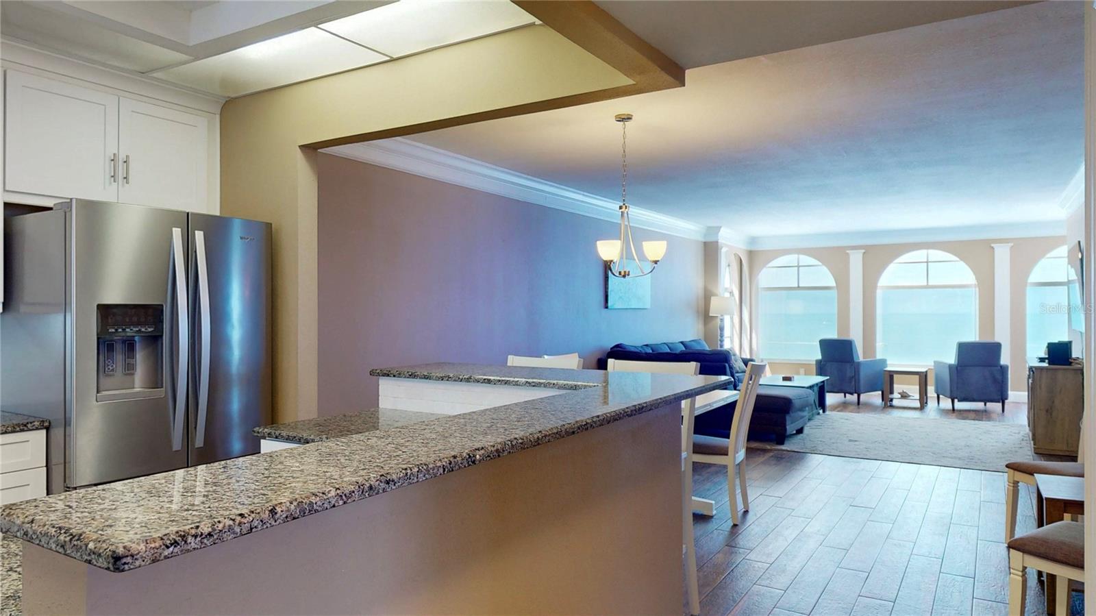 Listing photo id 14 for 4950 Gulf Boulevard 1006