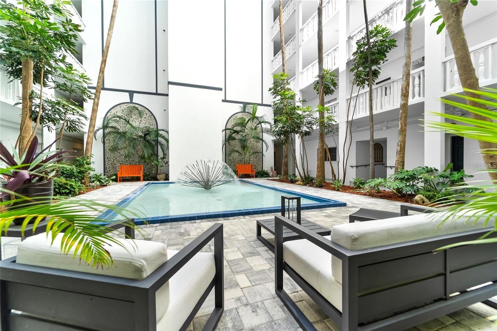 Listing photo id 28 for 4950 Gulf Boulevard 1006