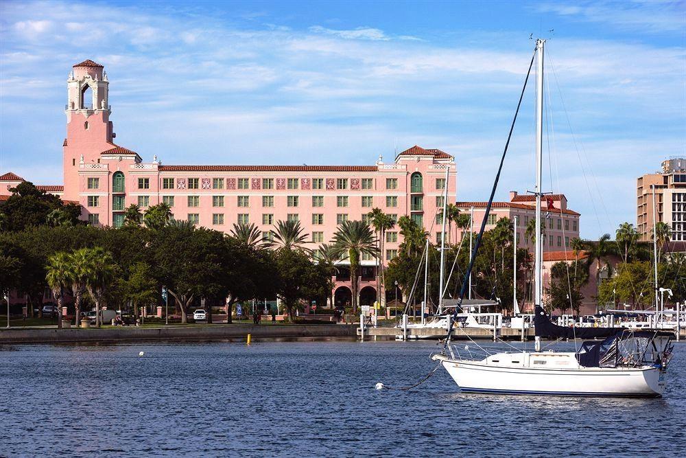 Listing photo id 45 for 4950 Gulf Boulevard 1006