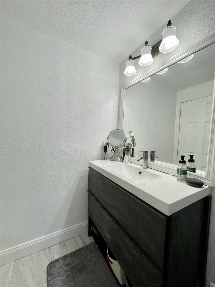 Image 11 of 21 For 8310 El Portal Drive