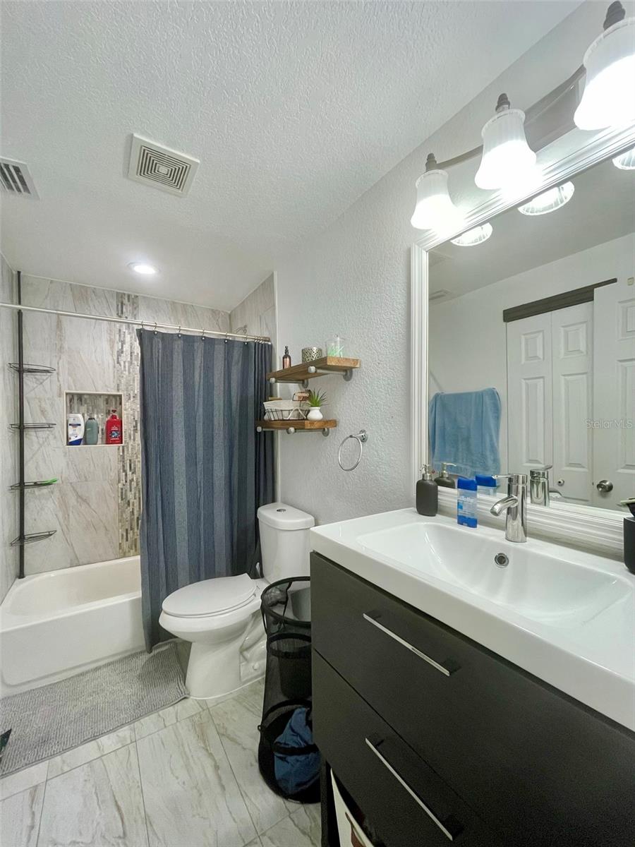 Image 15 of 21 For 8310 El Portal Drive