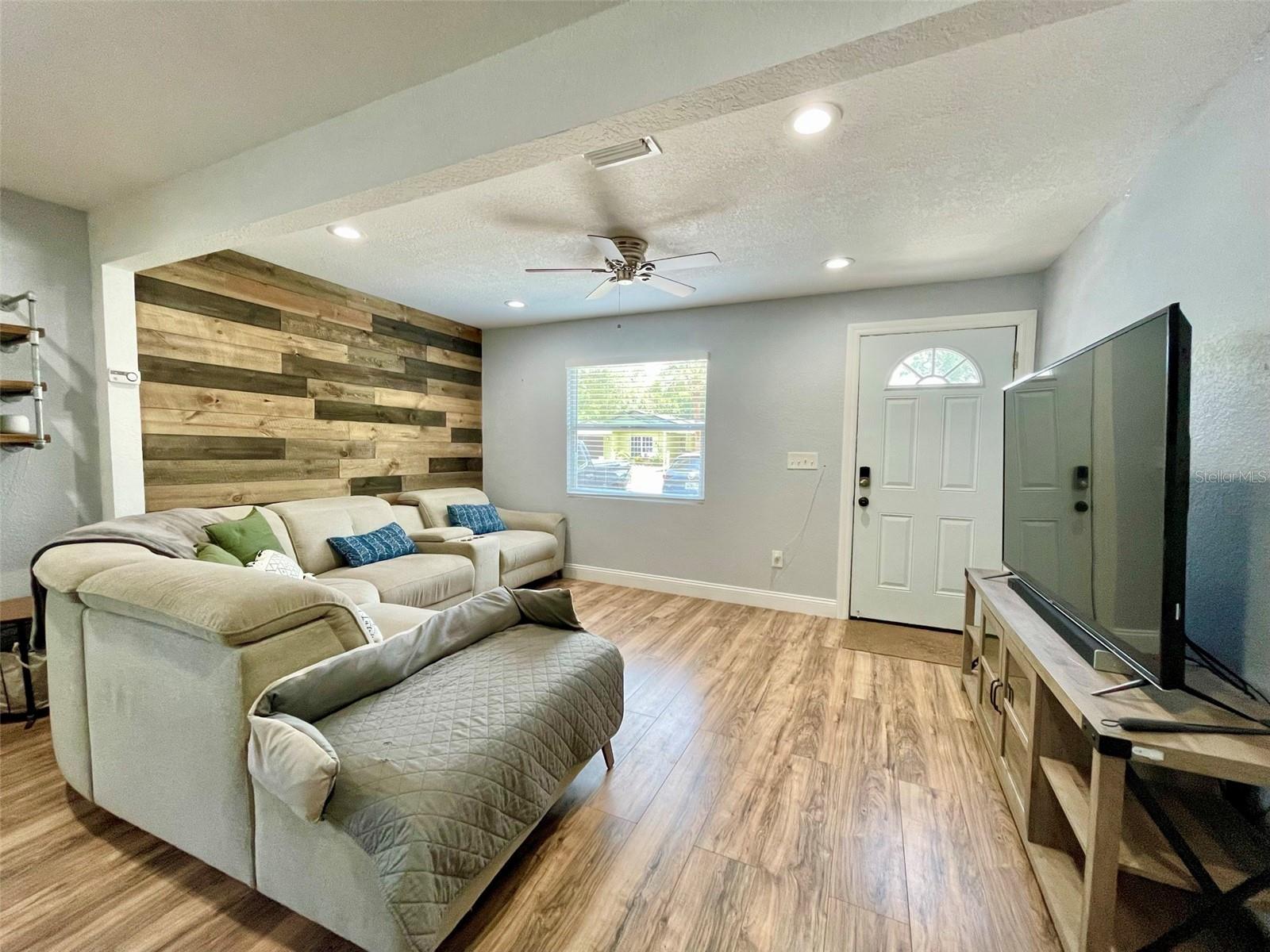 Image 2 of 21 For 8310 El Portal Drive