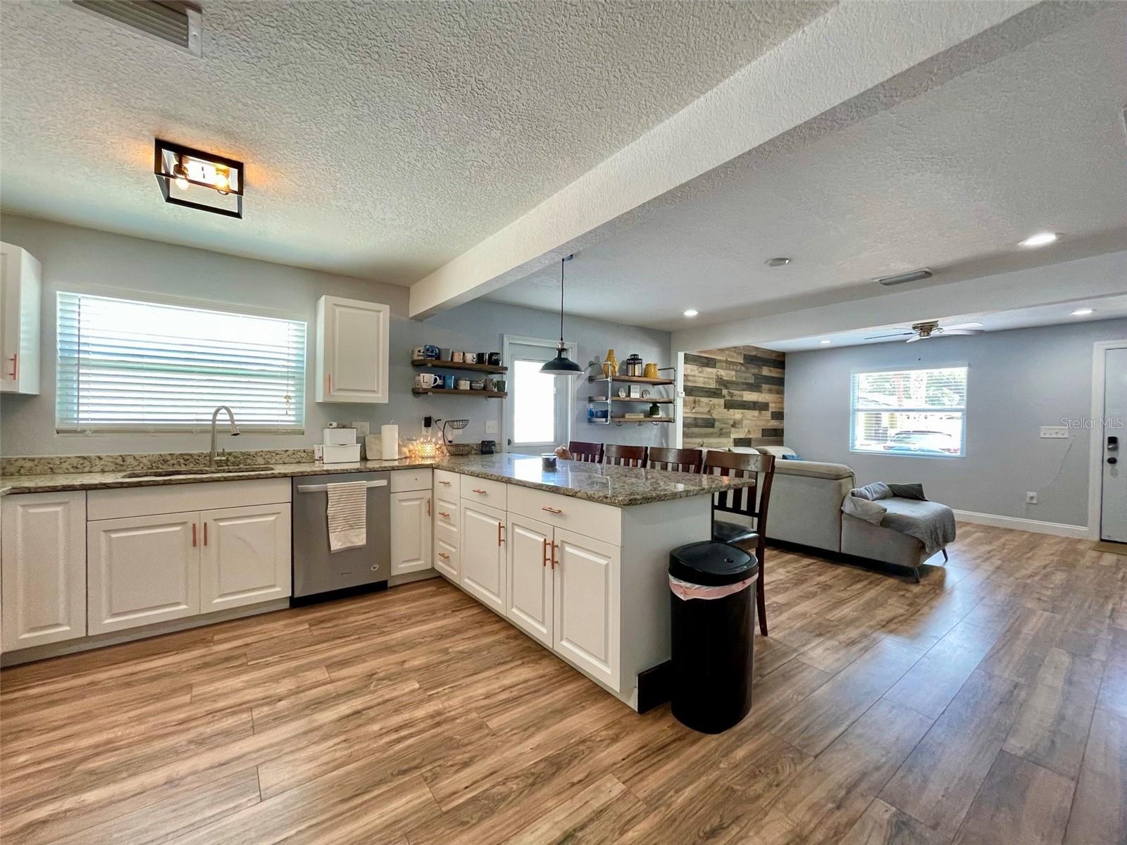 Image 5 of 21 For 8310 El Portal Drive