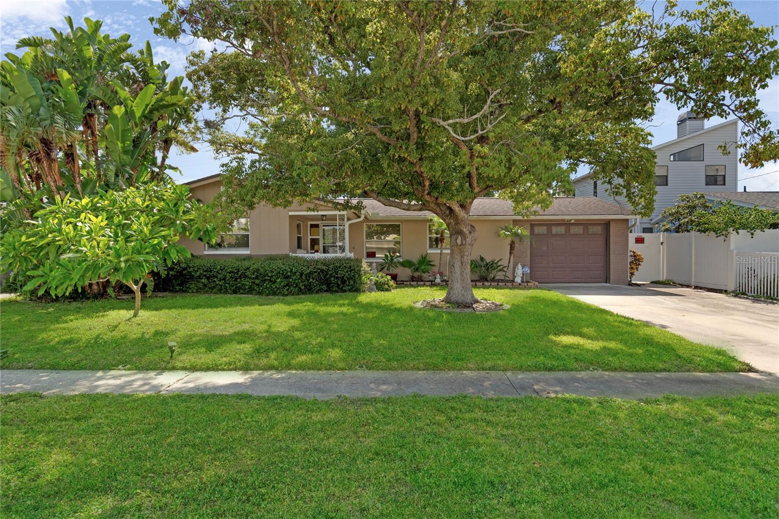 Image 10 of 34 For 1345 Flotilla Drive