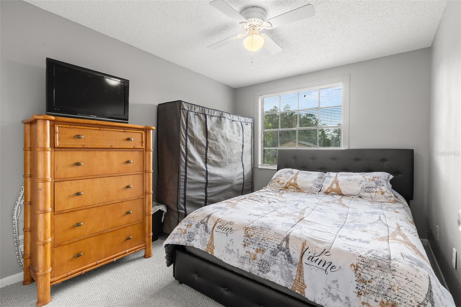 Image 21 of 31 For 16521 Silverhill Drive